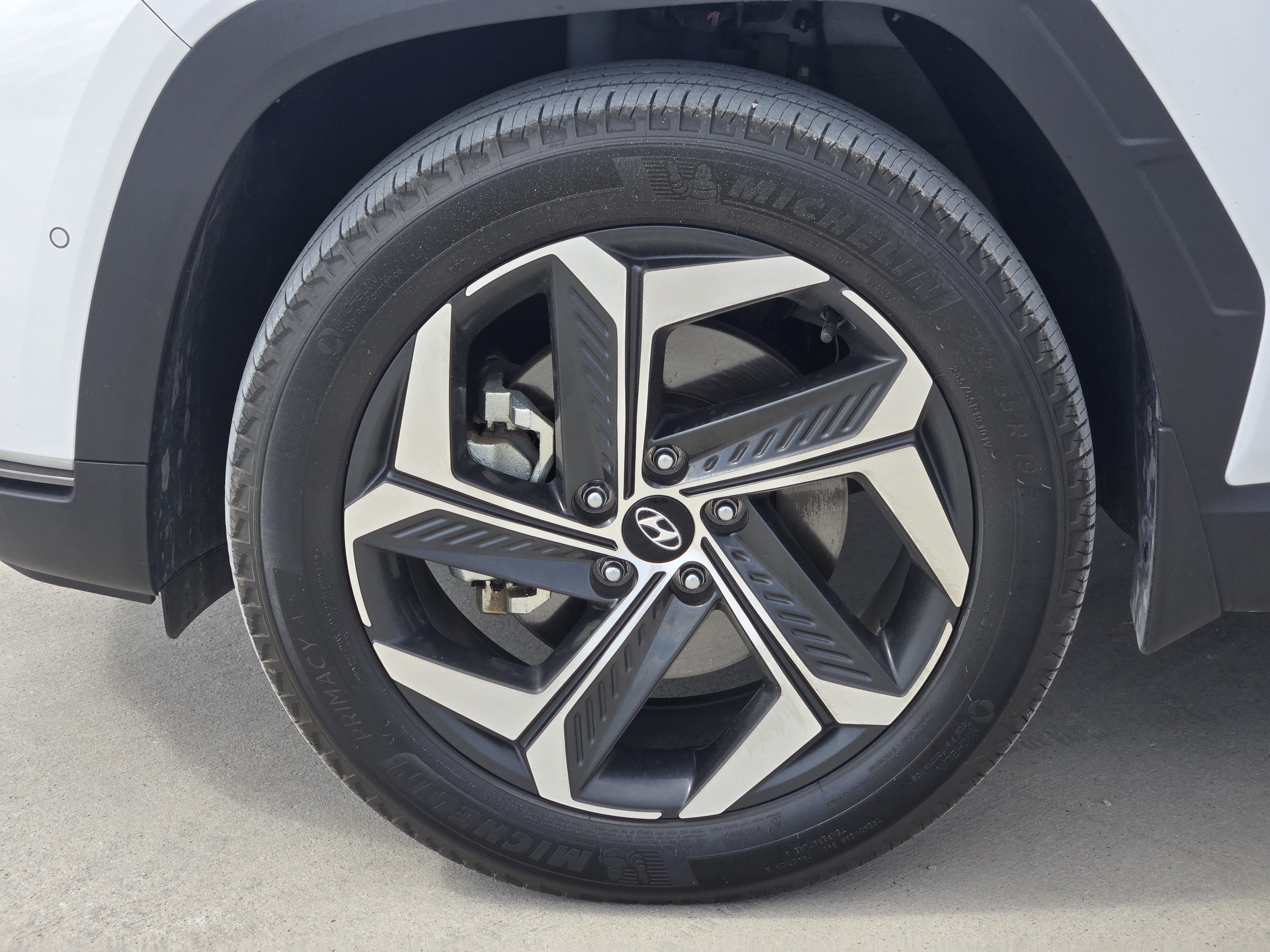 Used 2023 Hyundai Tucson Limited AWD/4WD image 12