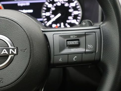Used 2024 Nissan Rogue S FWD image 24