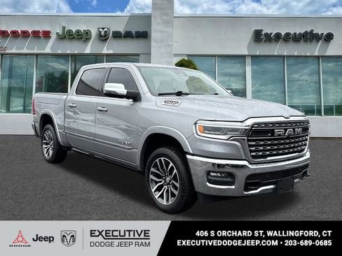 Used 2025 RAM 1500 Limited w/ Off Road Group AWD/4WD image 5
