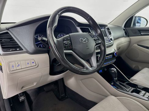 Used 2017 Hyundai Tucson Sport AWD/4WD image 22