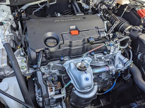 Used 2024 Honda HR-V EX-L image 15
