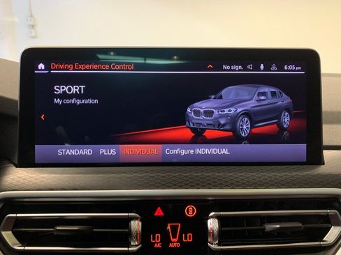Used 2024 BMW X4 xDrive30i w/ Premium Package AWD/4WD image 29
