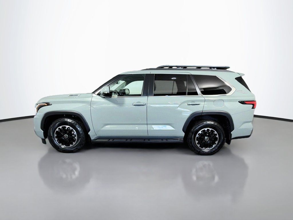 Used 2024 Toyota Sequoia SR5 w/ TRD Off-Road Package AWD/4WD image 5