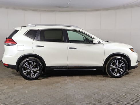 Used 2017 Nissan Rogue SL w/ SL Premium Package AWD/4WD image 15