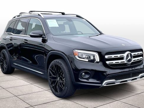 Used 2023 Mercedes-Benz GLB 250 image 2
