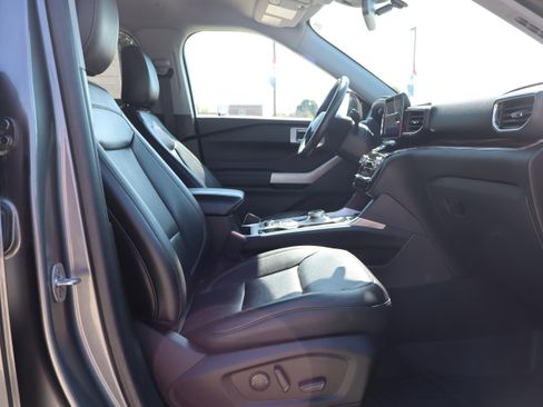 Used 2022 Ford Explorer Limited w/ Hybrid Equipment Group 310A image 15