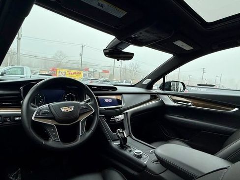Used 2023 Cadillac XT5 Premium Luxury w/ Platinum Package AWD/4WD image 21