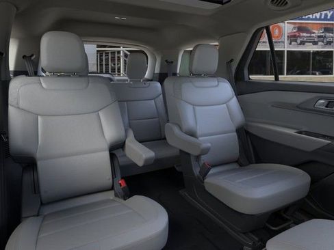 New 2026 Ford Explorer Active image 11