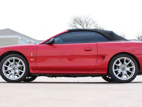Used 1997 Ford Mustang Cobra RWD image 34