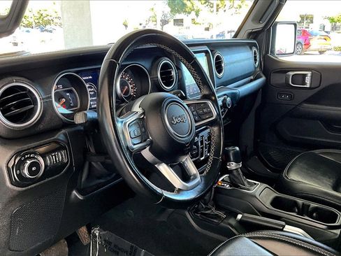 Used 2021 Jeep Wrangler Unlimited Sahara image 17