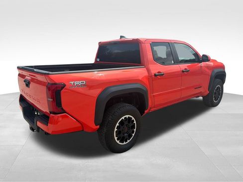 Used 2024 Toyota Tacoma TRD Off-Road AWD/4WD image 5