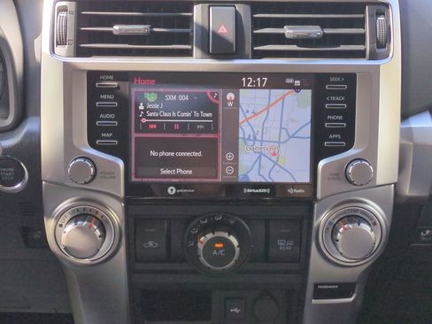 Certified 2024 Toyota 4Runner SR5 Premium image 17