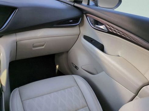 Used 2021 Buick Envision Avenir w/ Technology Package II image 33