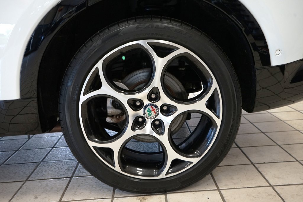 Used 2024 Alfa Romeo Tonale Ti w/ Active Assist Package AWD/4WD image 57