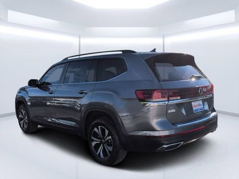 Used 2024 Volkswagen Atlas SE FWD image 5
