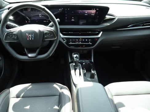 Used 2024 Buick Envista Avenir FWD image 21
