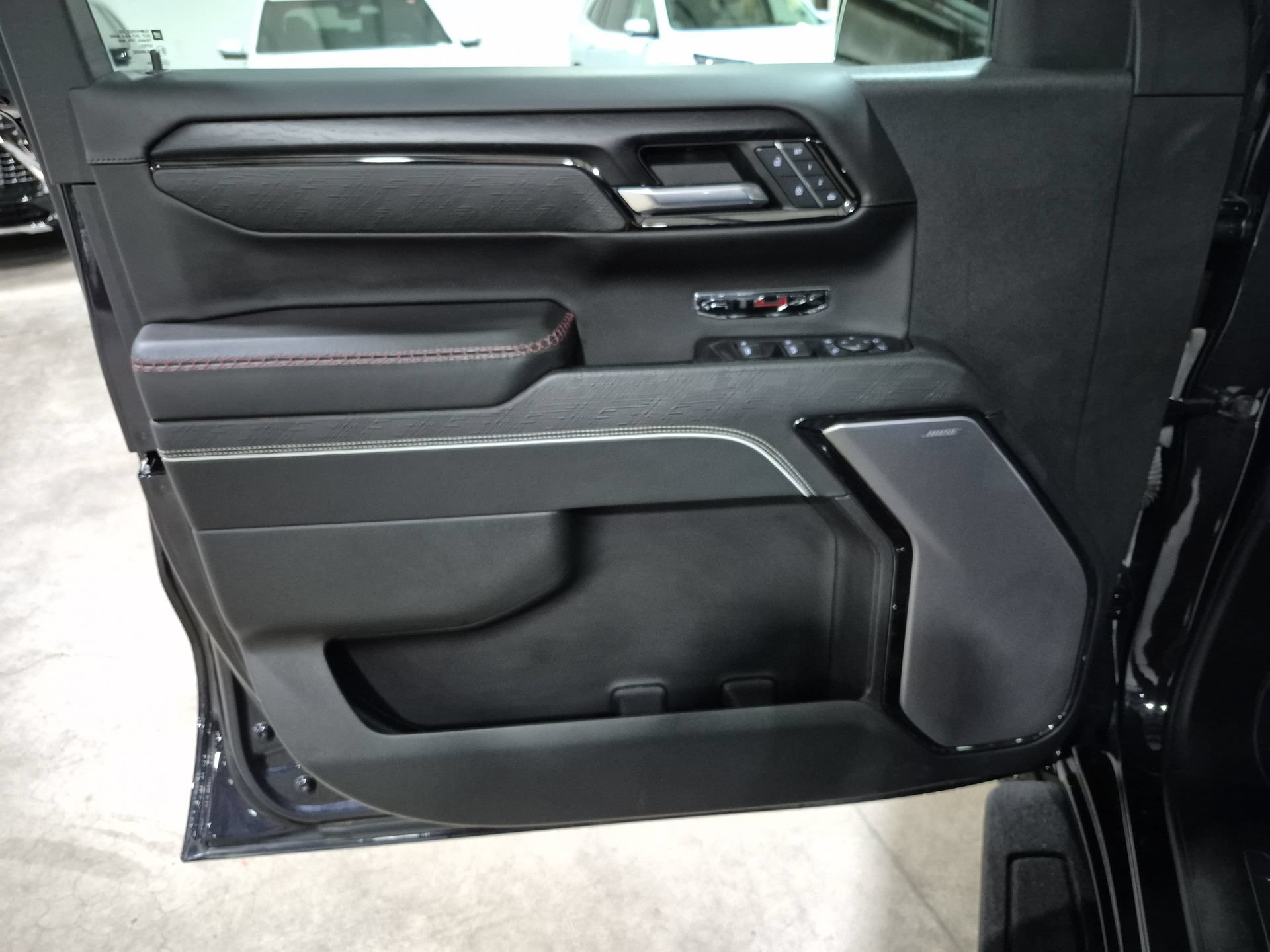Used 2023 GMC Sierra 1500 AT4X AWD/4WD image 25