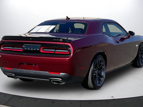 Used 2022 Dodge Challenger R/T Scat Pack w/ Plus Package image 9