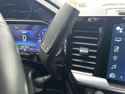 Used 2024 Chevrolet Silverado 1500 LT image 16