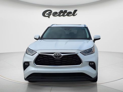 Used 2022 Toyota Highlander Limited image 8