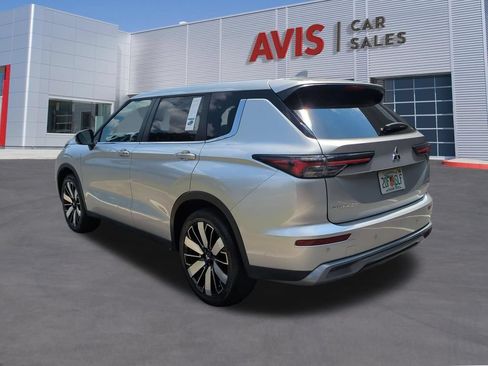 Used 2025 Mitsubishi Outlander SE AWD/4WD image 9