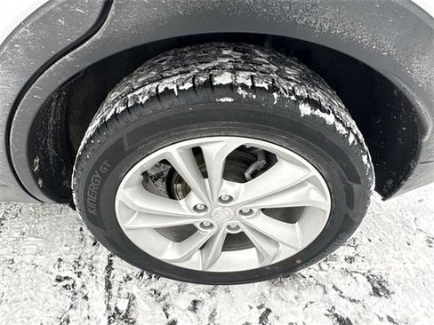 Certified 2021 Buick Encore GX Preferred w/ Cold Weather Comfort Package image 31