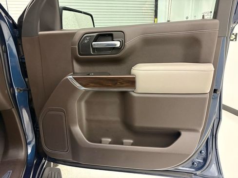 Used 2020 GMC Sierra 1500 SLT AWD/4WD image 46
