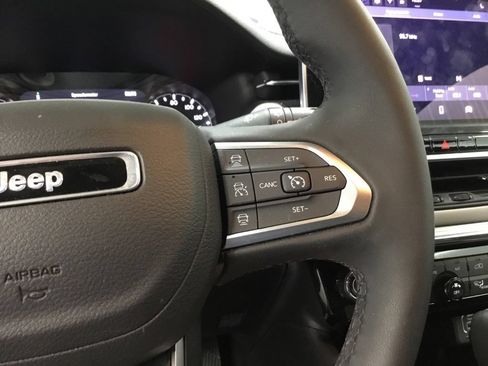 Used 2024 Jeep Compass Limited AWD/4WD image 15