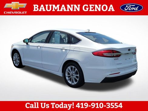 Used 2020 Ford Fusion SE FWD image 3