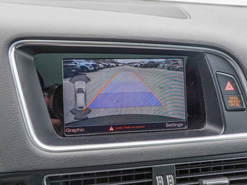 Used 2015 Audi Q5 2.0T Premium Plus w/ Technology Package image 16