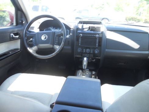 Used 2010 Mercury Mariner Premier AWD/4WD image 14