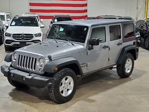 Used 2016 Jeep Wrangler Unlimited Sport w/ Quick Order Package 24S AWD/4WD image 34