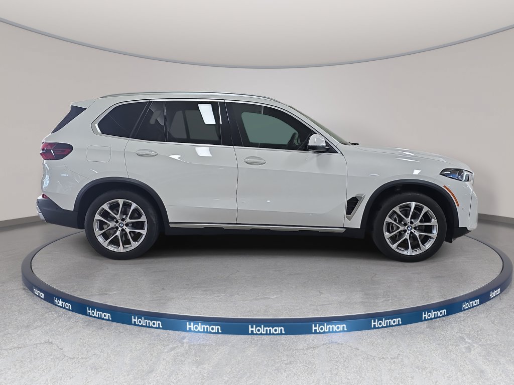 Certified 2024 BMW X5 sDrive40i w/ Premium Package RWD image 4