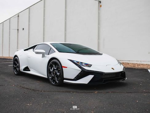 Used 2024 Lamborghini Huracan Tecnica image 22