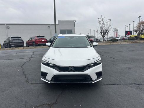 Certified 2022 Honda Civic EX-L image 2