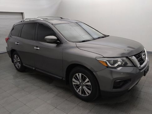 Used 2019 Nissan Pathfinder S FWD image 11