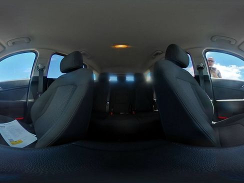 Used 2025 Kia Sportage LX FWD image 37
