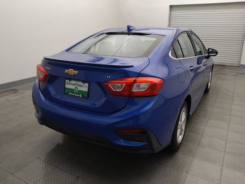 Used 2017 Chevrolet Cruze LT w/ RS Package FWD image 7
