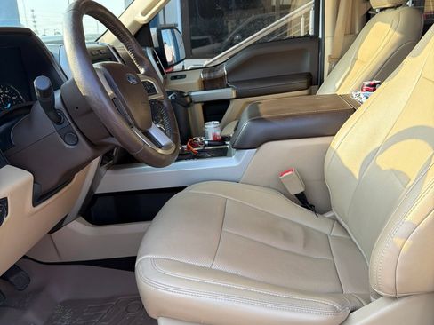 Certified 2018 Ford F150 Lariat w/ Equipment Group 502A Luxury AWD/4WD image 4