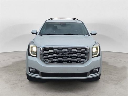 Used 2020 GMC Yukon Denali image 8