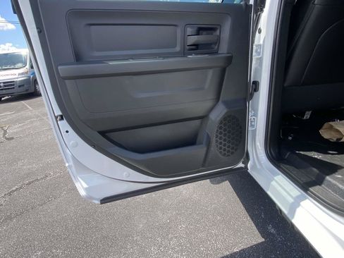New 2025 RAM 3500 Tradesman w/ Chrome Appearance Group AWD/4WD image 13