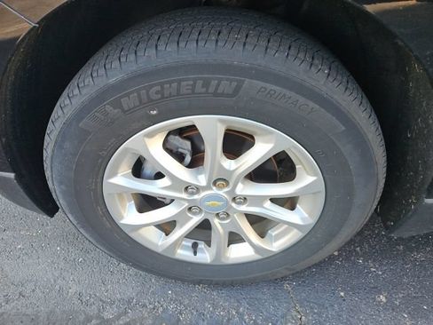 Used 2021 Chevrolet Equinox LS w/ LS Convenience Package FWD image 9