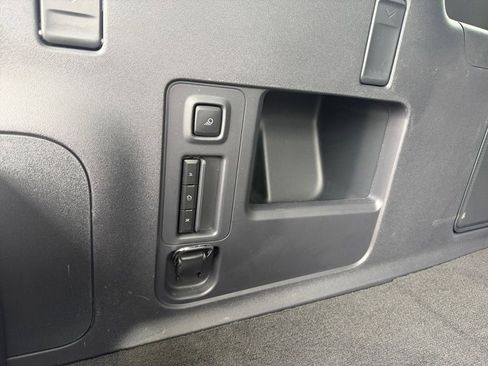 Used 2025 Lincoln Navigator L Reserve image 28