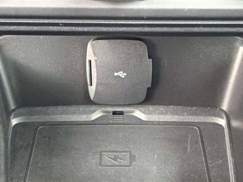 Used 2023 Ford Bronco Badlands image 28