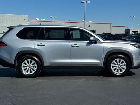 Used 2025 Toyota Grand Highlander AWD Hybrid image 6
