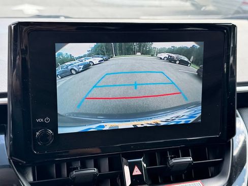 Used 2025 Toyota Corolla LE FWD image 16