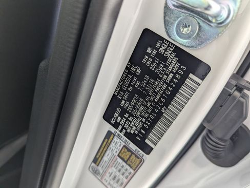 New 2026 Kia Sorento S w/ S Panoramic Sunroof Package image 32