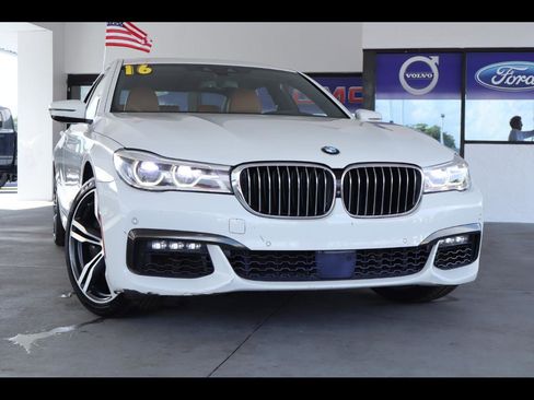 Used 2016 BMW 750i RWD image 1