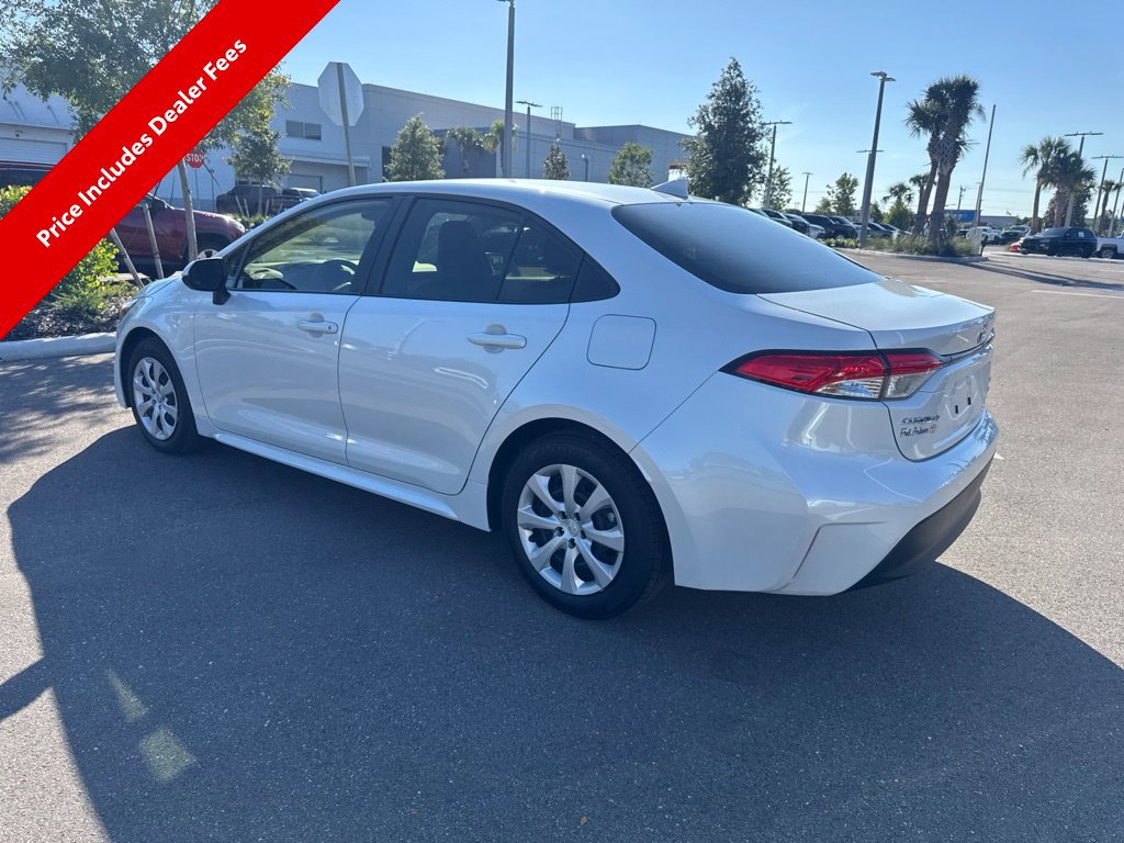 Used 2026 Toyota Corolla LE FWD image 4