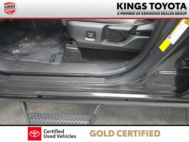 Certified 2024 Toyota Tacoma SR5 AWD/4WD image 32